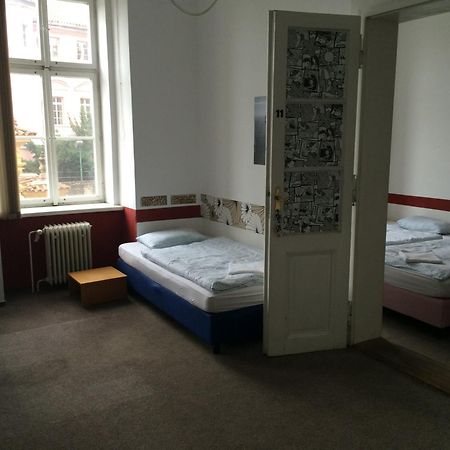 Charles Square Hostel Prague Phòng bức ảnh
