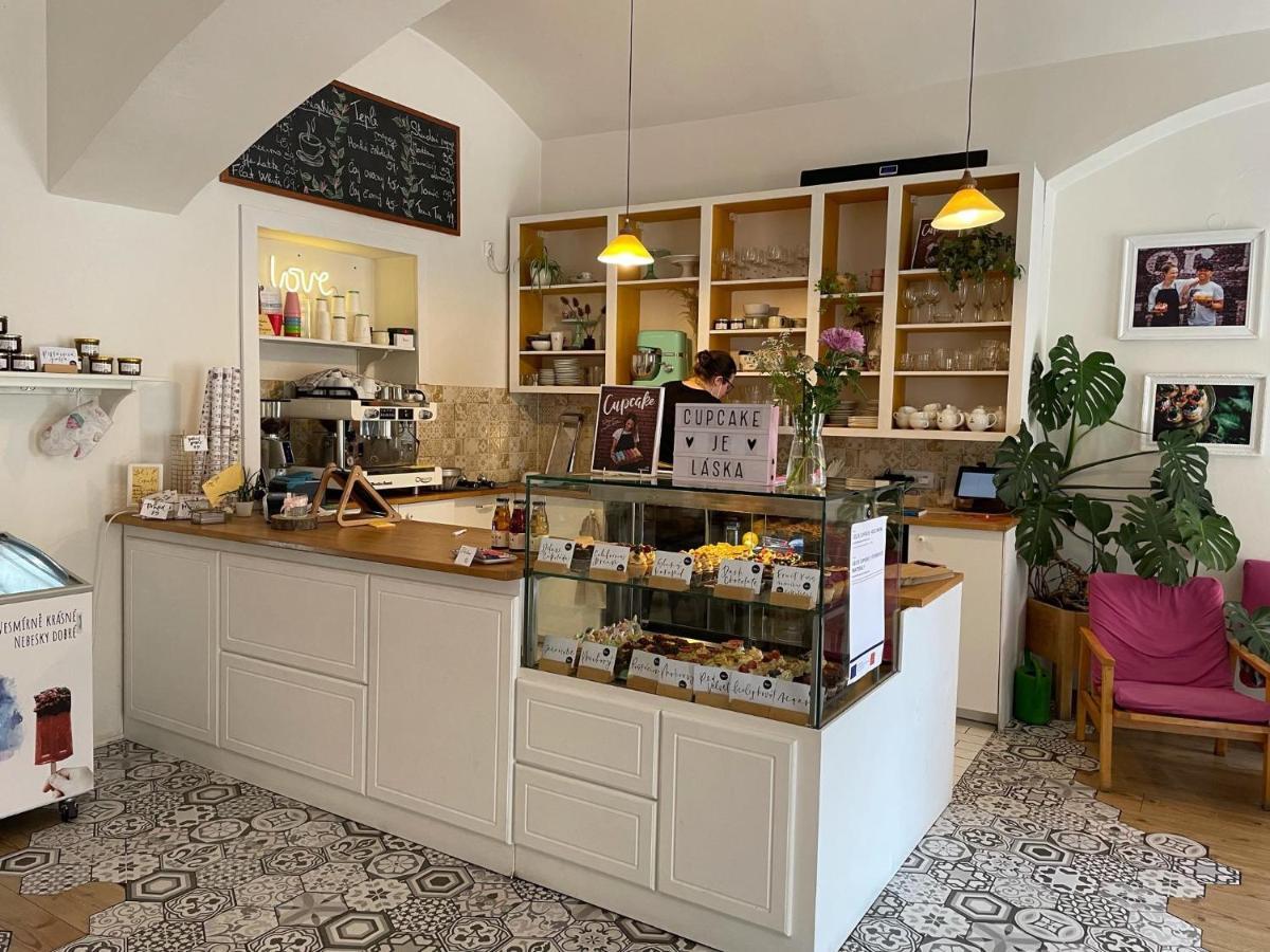 Charles Square Hostel Prague Ngoại thất bức ảnh
