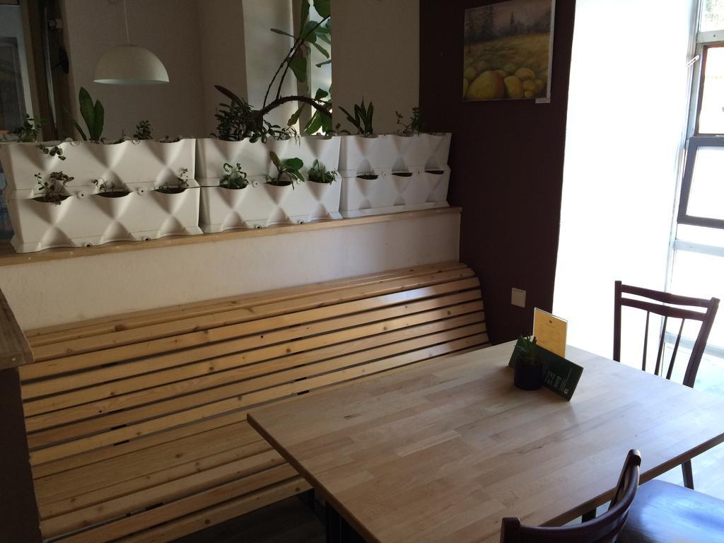 Charles Square Hostel Prague Ngoại thất bức ảnh