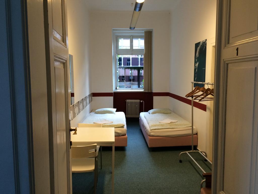 Charles Square Hostel Prague Ngoại thất bức ảnh