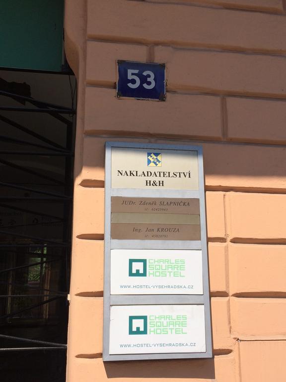 Charles Square Hostel Prague Ngoại thất bức ảnh
