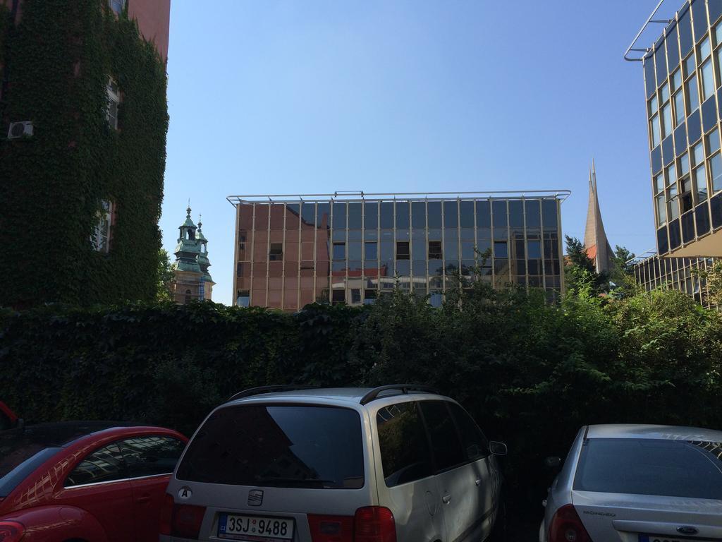 Charles Square Hostel Prague Ngoại thất bức ảnh