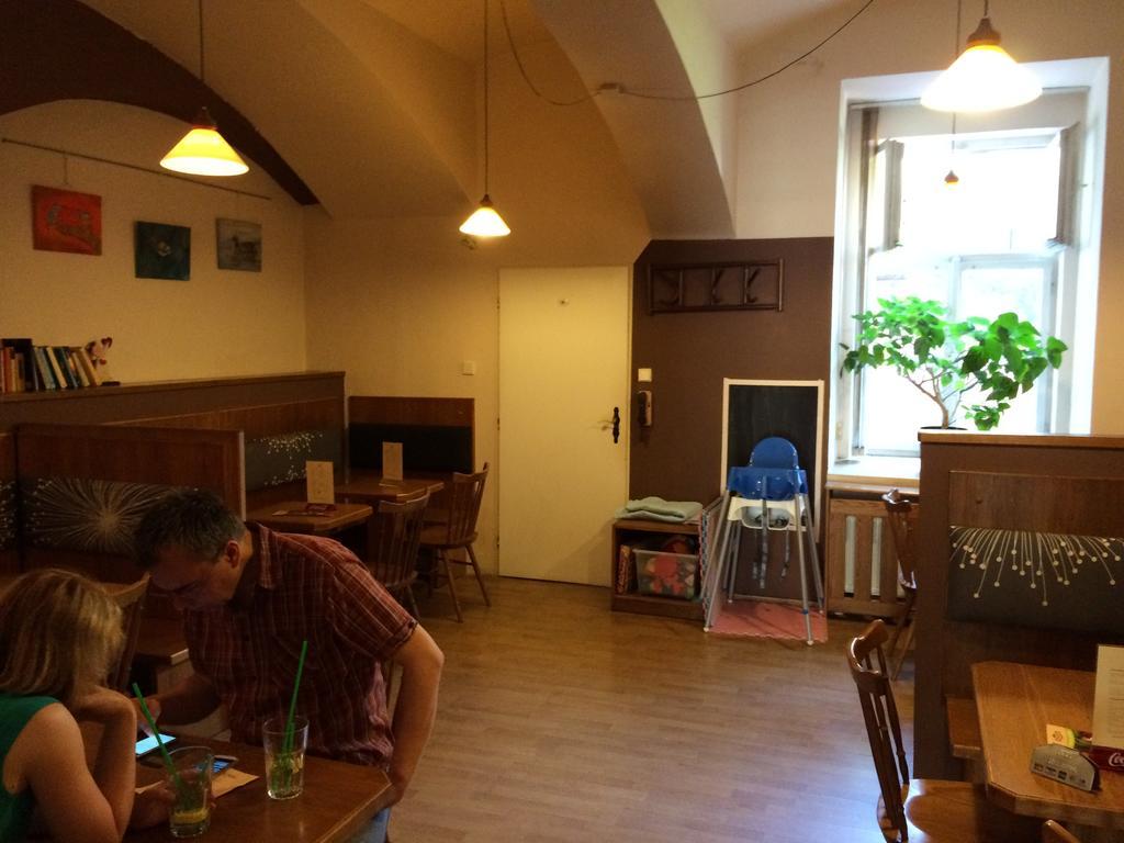 Charles Square Hostel Prague Ngoại thất bức ảnh