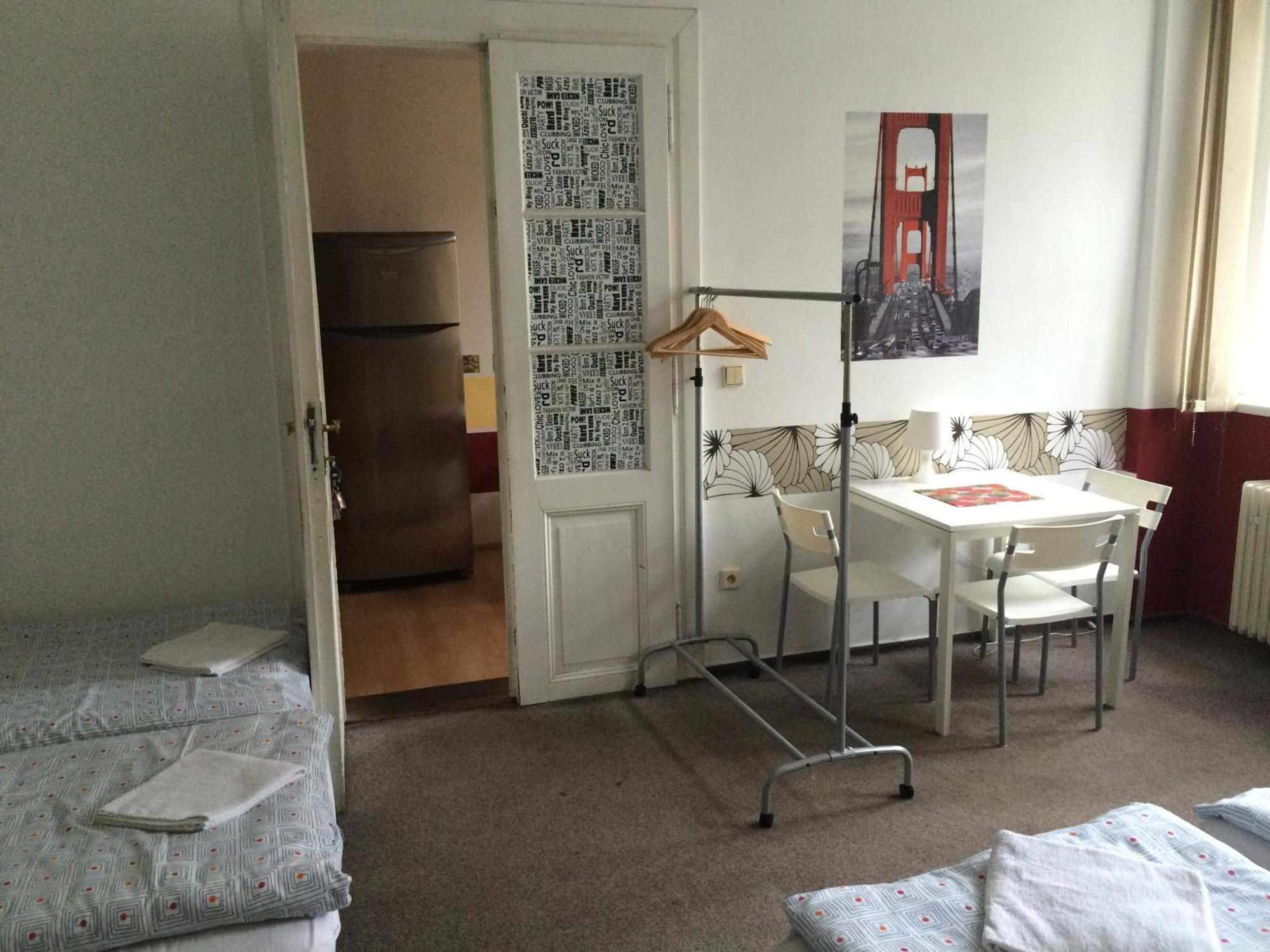 Charles Square Hostel Prague Phòng bức ảnh