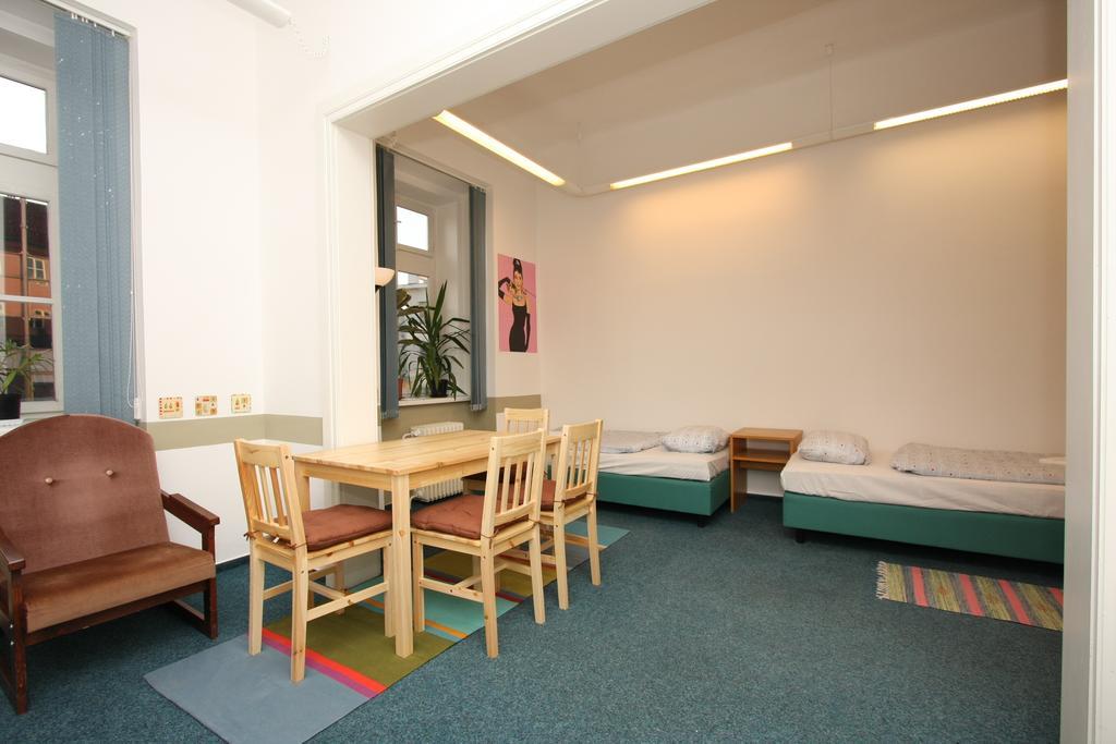 Charles Square Hostel Prague Phòng bức ảnh